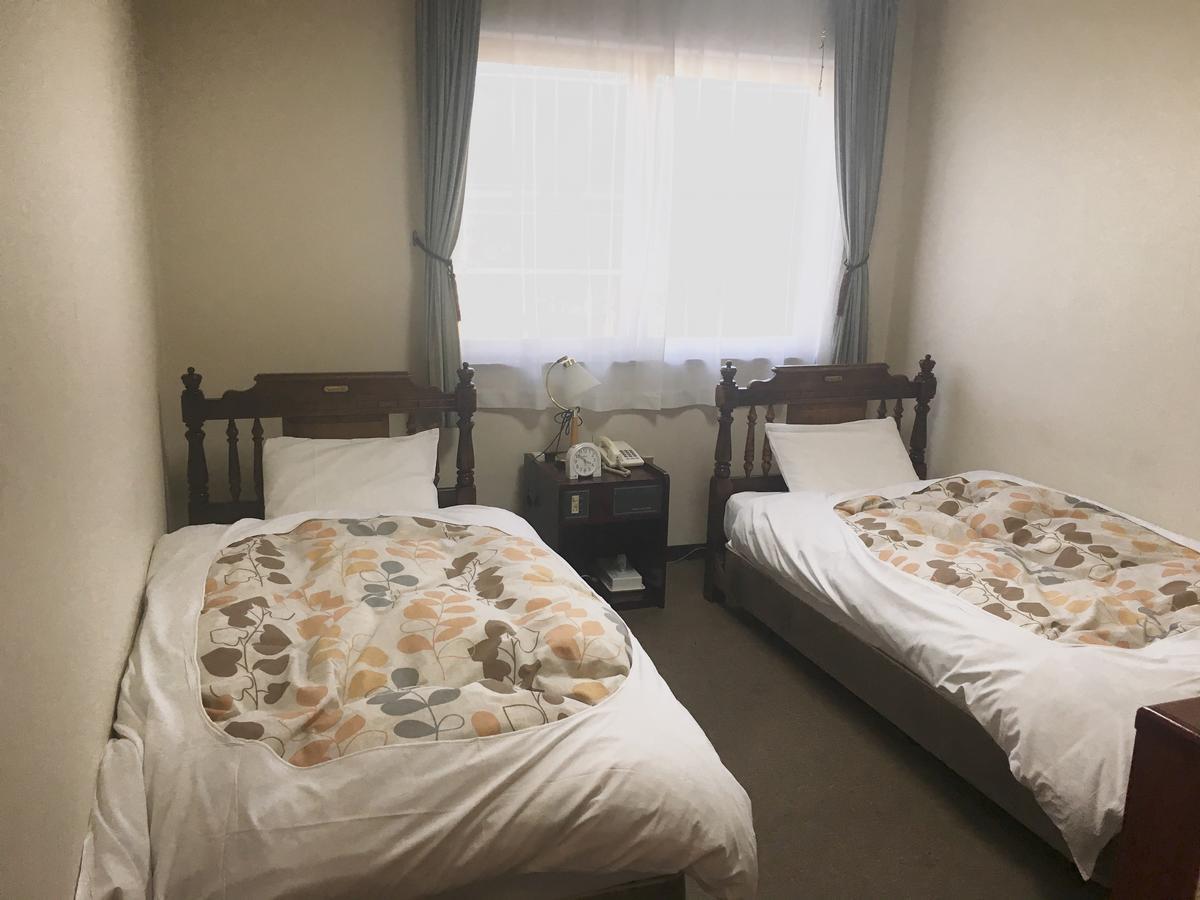 Business Hotel Kanekura Готемба Екстериор снимка